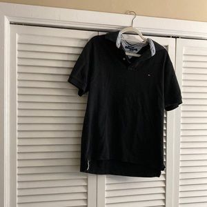 Tommy Hilfiger men’s short sleeve black polo. Size M.